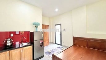 NGAY GẦN KCX TÂN THUẬN, PHÒNG 25M2 MỚI TINH FULL NỘI THẤT TIỆN NGHI