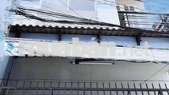 BÁN NHÀ 3 LẦU DT KHỦNG . P 16 Q 8. .