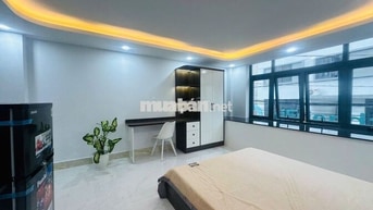 CHO THUÊ PHÒNG FULL NỘI THẤT CỬA SỔ LỚN NGAY CHỢ BÀ CHIỂU GIÁP Q1,Q3