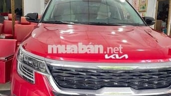 Kia Seltos 2022 Premium 1.4 AT - 36000 km