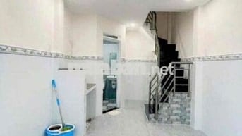 Cho thuê nhà đẹp - 3 tầng - Tôn Đản Q4 - Chỉ 7 triệu.