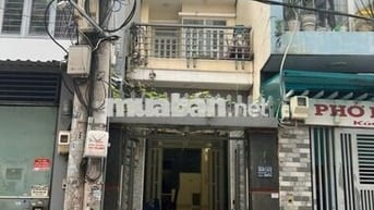 Cho thuê nguyên căn Quận 4 – 1 trệt 2 lầu, 4PN, sân thượng thoáng mát
