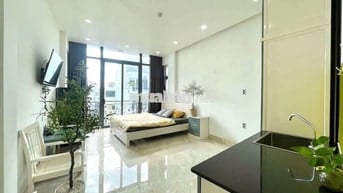 Căn Hộ Studio 42m2 Ban Công Full NT Thang Máy Gần Ngã Tư Phú Nhuận