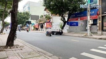 HẺM XE TẢI QUAY ĐẦU ĐƯỜNG LÊ VĂN SỸ ĐANG NGỘP