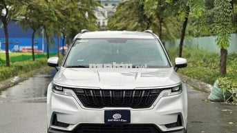 Kia Carnival 2022 2.2D Luxury 8 chỗ chưa đến 1 tỷ