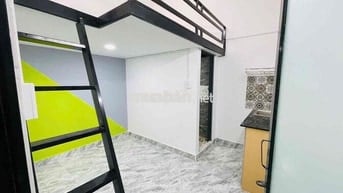 PHÒNG MỚI XÂY NGAY BÙI ĐÌNH TUÝ CÓ 2 CỬA SỔ THOÁNG MÁT GÁC CAO