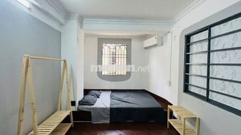 QL22, Ngã tư An Sương - Studio full nội thất, cửa sổ trời, ban công.