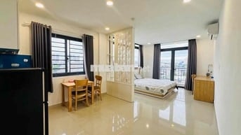 Cho Thuê Căn Hộ Studio Tách Bếp Ban Công/Cửa Sổ Lớn Thang Máy Ở TT Q8