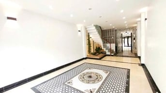 Vũ Đức Thận 50m2 x 6 tầng, MT 4,1m. Thang máy, gara, vỉa hè, KD. Giá 1