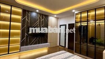 Trần Phú , Nhà mới 5T 30m nội thất hiện đại , giá 7,8 tỷ ,1 nhà ra ngõ