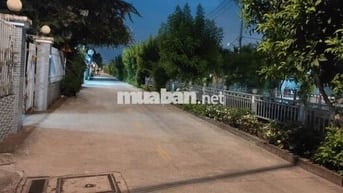 CHÍNH CHỦ CẦN Bán NHÀ 1 TRỆT 1 LẦU đường Hà Huy Giáp,Thạnh Lộc, Q.12