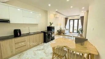 Cho thuê căn hộ dịch vụ cao cấp rất gần Hồ Tây,1PN,bếp,khách,full Ntcc