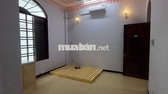PHÒNG 20M2, NỘI THẤT, GẦN SPKT VÀ ĐH NGÂN HÀNG, HOÀNG DIỆU 2