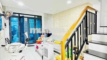 Mua Ở Hoặc Cho Thuê | 1/ Xô Viết Nghệ Tĩnh | Ngay Ngã Tư Hàng Xanh