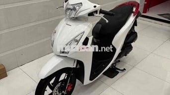Honda Vision 110 2019 Trắng Đỏ siêu mới chỉ 8000km