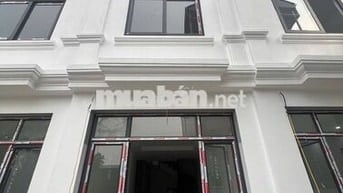 RẺ+ĐẸP- Nhà 4T*31m2 ngõ ô tô- Gần trường đại học Thể Thao- Giá 3,15 tỷ
