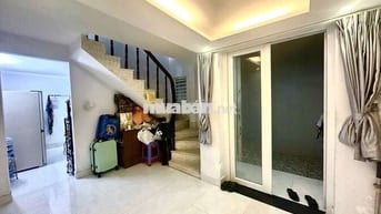Nhà Gần Công Viên, ST Emart, Chợ Gò Vấp