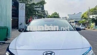 Hyundai Elantra 2023 1.6 AT Đặc biệt - 37000 km
