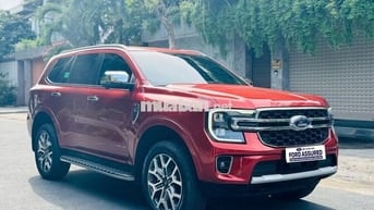Ford Everest Titanium 4x4 2023, hỗ trợ vay 75%