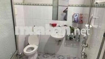 phòng trọ nhỏ đẹp 1 người 1 xe khu trung tâm Q6 phù hợp SV và CNV ở