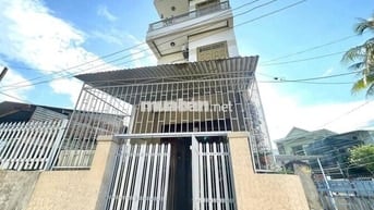 CHO THUÊ NHÀ NGUYÊN CĂN 4 TẦNG TRONG HẺM Ở BẮC NHA TRANG GIÁ 15 TRIỆU/