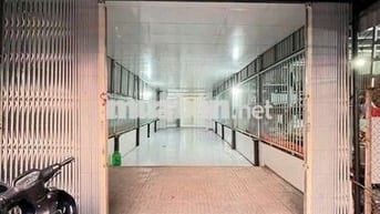 Cho Thuê Mặt Tiền Hoàng Quốc Việt gần vòng xoay