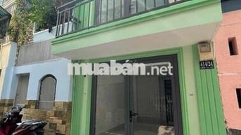 Cho Thuê Nhà Nguyên Căn 414 CMT8 , 2PN ,2Wc , Sát Chợ Hoà Hưng.