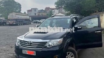 Bán  Fortuner máy dầu 2014 mầu đen, Hà Nội