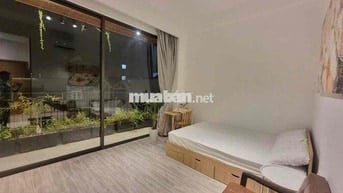 Căn Hộ Full Nội Thất Ban Công Lớn Ngay Nguyễn Hữu Cảnh Giáp Quận 1