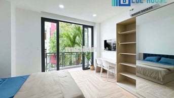 Căn hộ full nội thất ban công thoáng mát Nguyễn Văn Cừ Quận 1