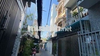 Nhà khu vực Phú Thuận  DT 43m2, 3 Phòng ngủ ,có sân để xe.