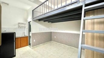 5p qua q5 Gác siêu rộng thanh máy 3 4 người ở vô tư Nội thất đầy đủ