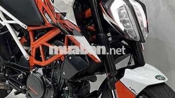 DUKE390