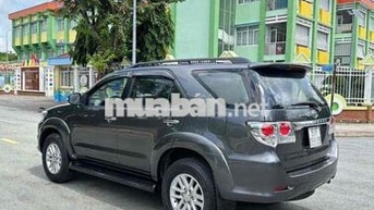 Toyota Fortuner 2015 2.7V 4x2 - 86000 km