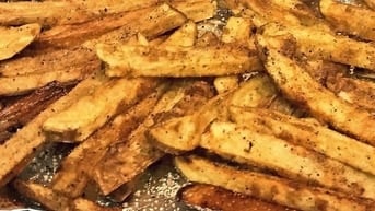 Chuối Sấy Giòn Ngon Tự Nhiên – Món Ăn Vặt Được Yêu Thích Tại Phố Ăn Vặ