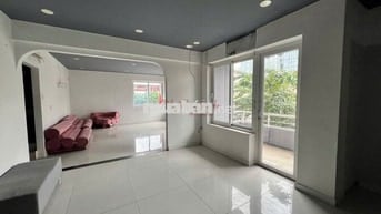 Góc 2MT Nguyễn Huệ giá chưa tới 100tr? 100m2 vừa vặn cho studio, spa..