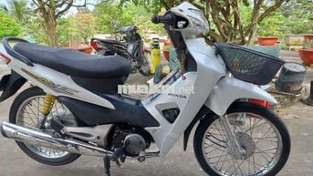 Kệt tiền cần bán wave @ đời 2016. Xe zin liền lạc.