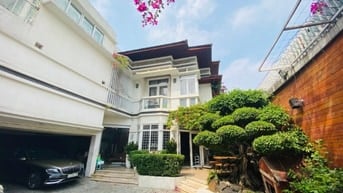 Bán biệt phủ măt tiền đường 20m 793 Trần Xuân Soạn P.Tân Hưng Q.7.