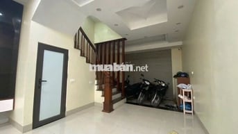 Đê La Thành – 6 Tầng – Mặt Tiền 4.2m – 10.5 Tỷ – Vị Trí Vàng Đống Đa