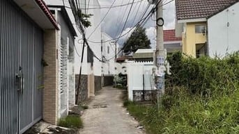 Nhà cấp 4 còn mới 90% chủ quyền nhà
