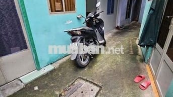 Cho thuê nhà hẽm 100 đường Phong Phú. q8,50m2, 3PN, 1 WC, Giá 7tr/th