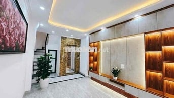 HIẾM! Đội Cấn 45m2 Lô Góc, 10M Ô TÔ, Thang Máy Xịn, 12 Tỷ