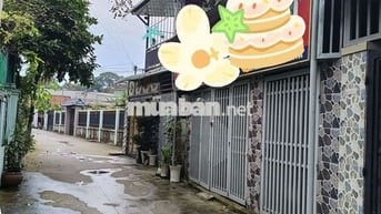 Tiền ít diện tích lớn. Gần chợ Gà, chợ Thới Tứ. Hẻm xe hơi 7m.