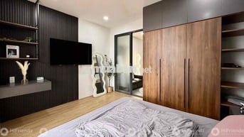 Mặt tiền đường, full nội thất, thang máy, bancol, vị trí đẹp