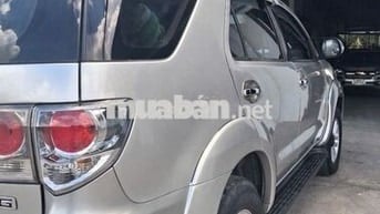 Toyota Fortuner 2013 - 300000 km