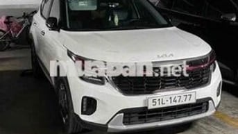 Kia Seltos 2025 Premium 1.5 AT - 4000 km