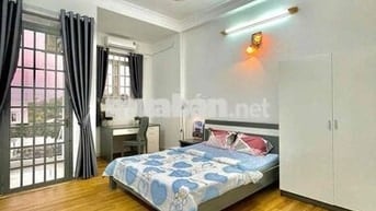 Căn hộ 1Pn 45m2 cửa sổ lớn với ban công thoáng ở Nơ Trang Long