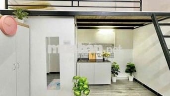 Sang Nhượng Nhà 18 PN CHDV:    Bàu Cát 1, Phường 14, Quận Tân Bình.