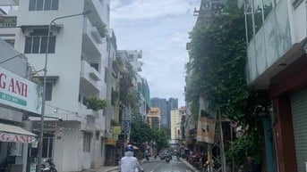 BÁN NHÀ HXH,BÀN CỜ, P3, Q3.DT:5,2X17, 1TR1L, GIÁ:17,5 TỶ