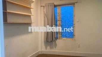Cho thuê Căn Phòng lớn trong Căn Nhà Villa. Đường Thanh Đa, P.27, Q.BT